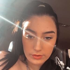 Meet your Posher, Gabriella